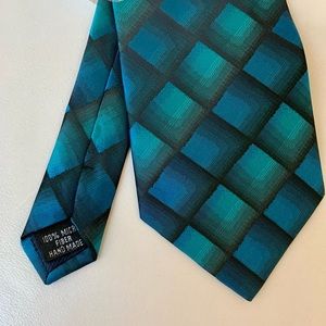 Angelino necktie